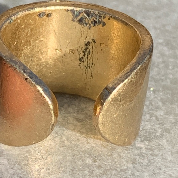 A Stunning Vintage Nina Ricci Etruscan Revival Ring w/Amber Colored Stones - Picture 12 of 12